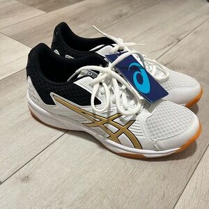 Women's NWT Asics Upcourt 3 Pure Gold Size 6.5